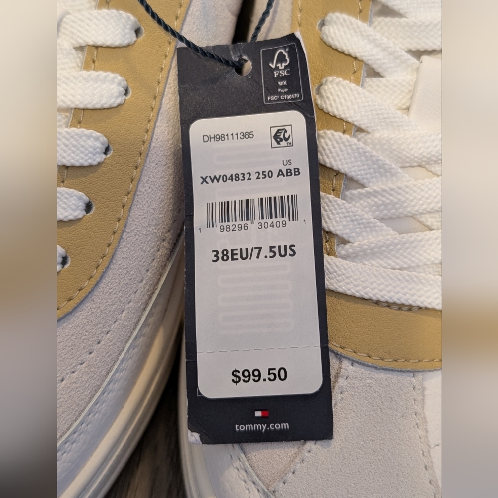 Tommy Hilfiger White and Gold Sneakers - Picture 5 of 5